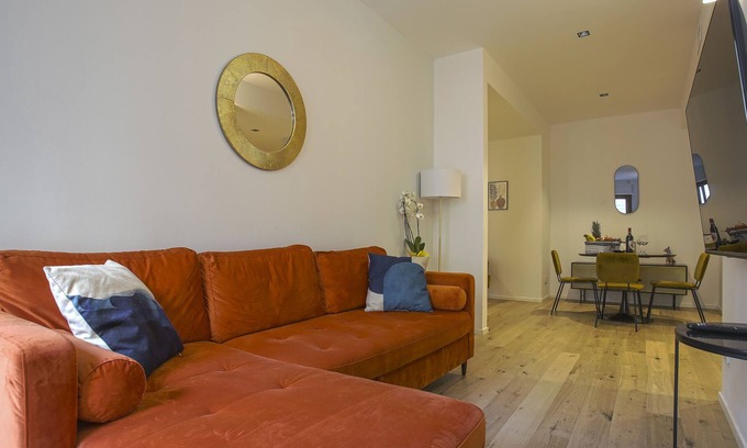 Porta Venezia Apartment | MILAN CHIC Luxury 3-Hosted by Sweetstay