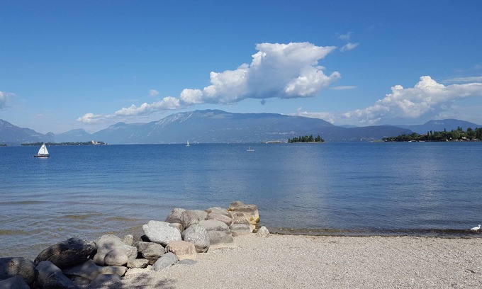 Pieve Vecchia Apartment | PRETTY HOUSE A FEW METERS FROM THE ROMANTIC BEACH OF MANERBA D GARD