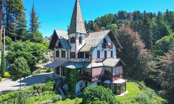 Brunate Bed & Breakfast | Relais Villino Rubini