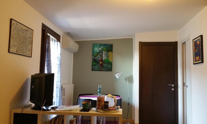 Crescenzago Apartment | Studio Flat Martesana
