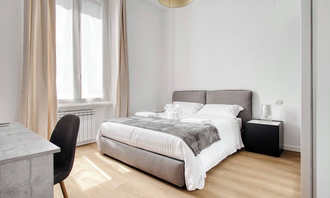 Porta Venezia Apartment | The Light, Central Station District