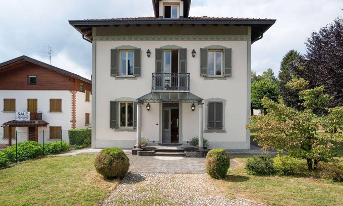 Lanzo d'Intelvi Villa | Villa ∙ 3 bedrooms ∙ 9 guests