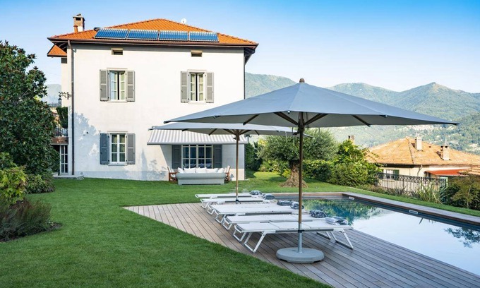 Moltrasio Villa | Villa ∙ 7 bedrooms ∙ 12 guests