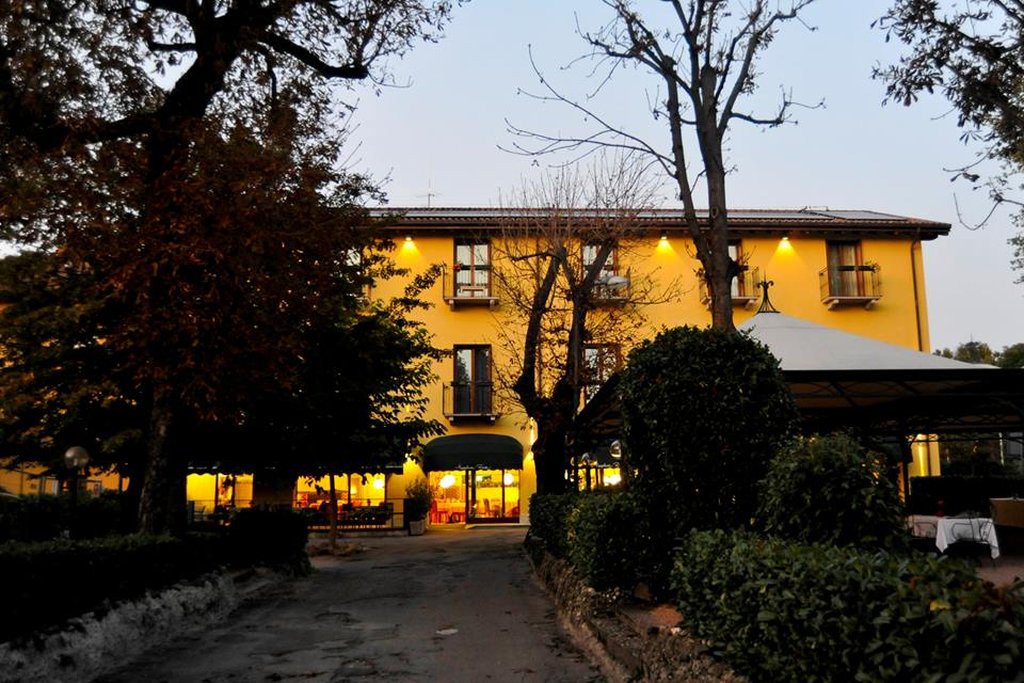 Capolago Hotel | Hotel Ristorante Vecchia Riva