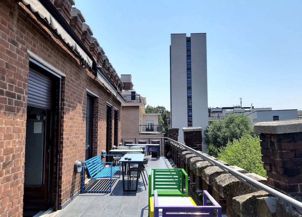Milan Centre Hotel | Babila Hostel & Bistrot
