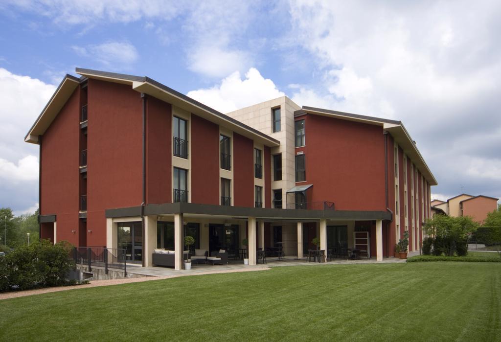 Barzano Hotel | Red's Redaelli Hotel