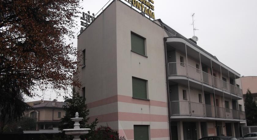 Mariano Comense Hotel | Hotel Residence La Fontana