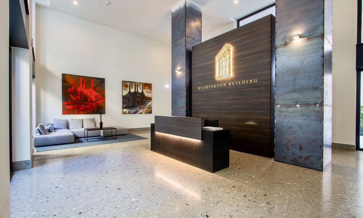 Washington Apartment | Urban Luxury: Bright two-room apartment in a new building