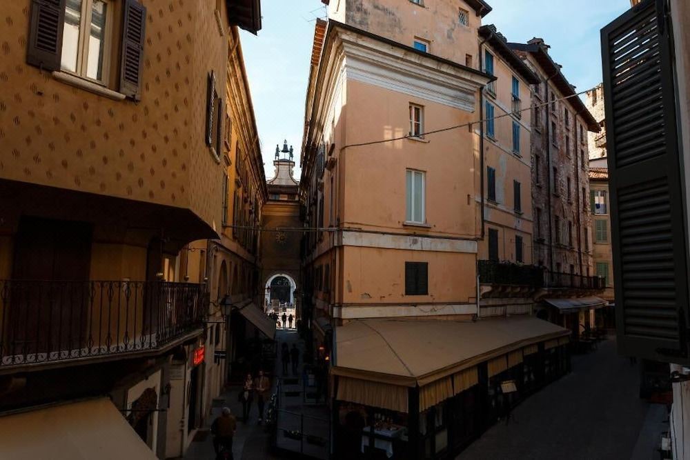 Photo of Buildings in Brescia Antica