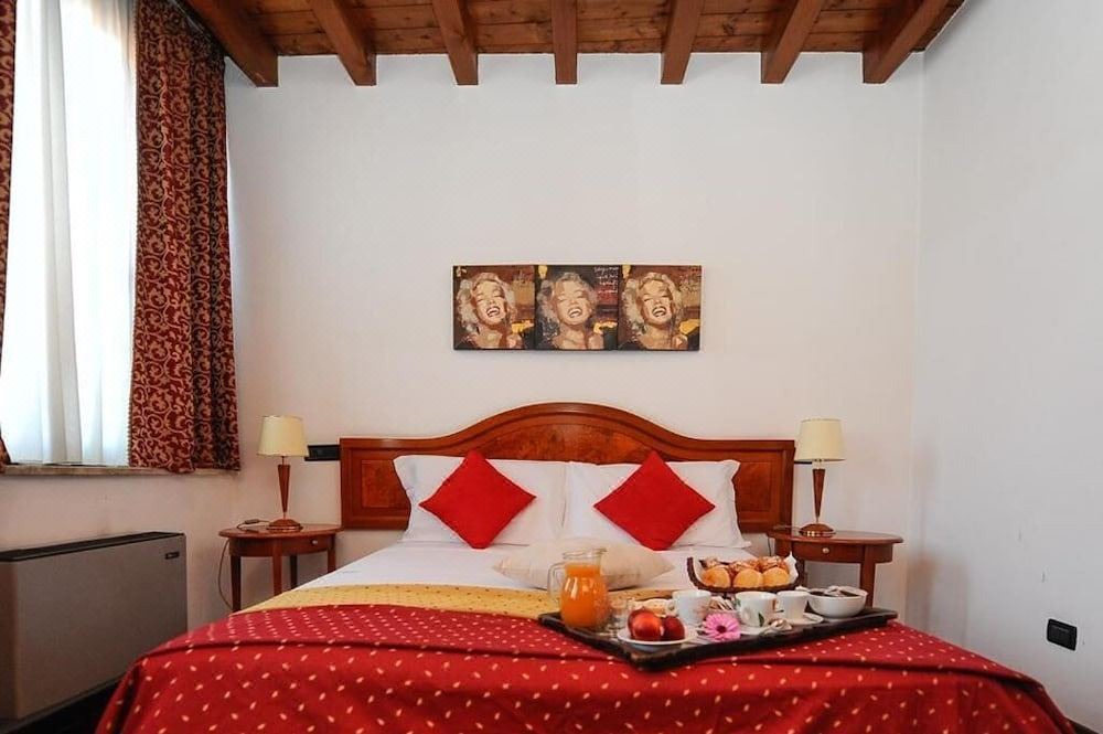 Photo of Bedroom in San Polo-Parco