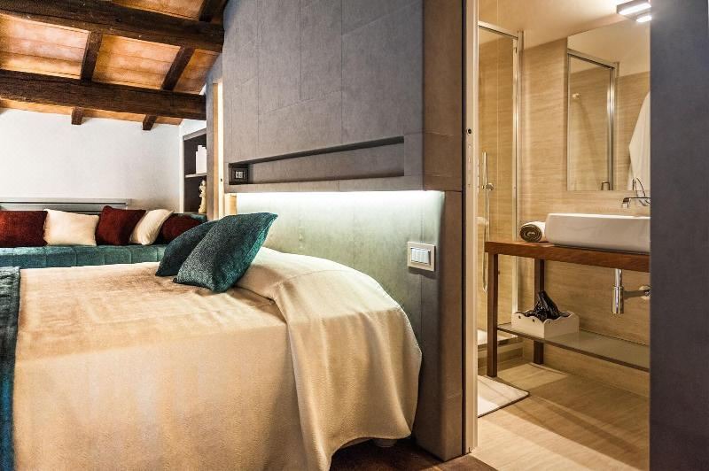 Photo of Bedroom in Ostiglia