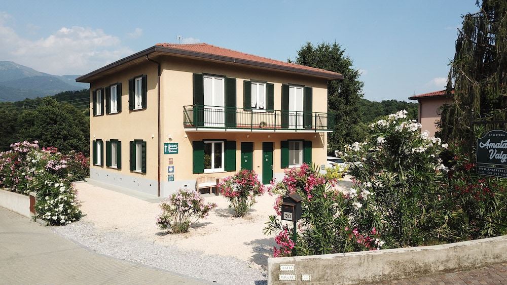Photo of Buildings in Valgreghentino
