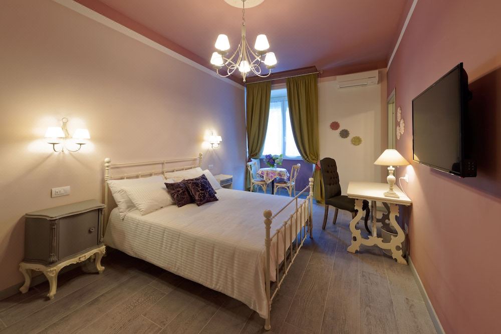 Photo of Bedroom in Bullona