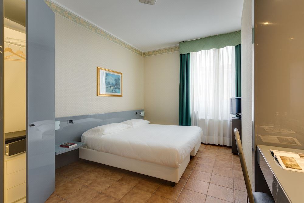 Photo of Bedroom in Acquabella