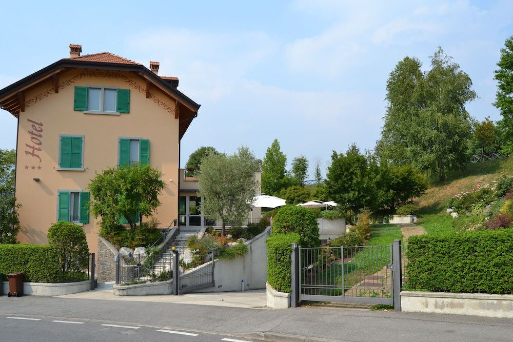 Photo of Buildings in Valbrembo