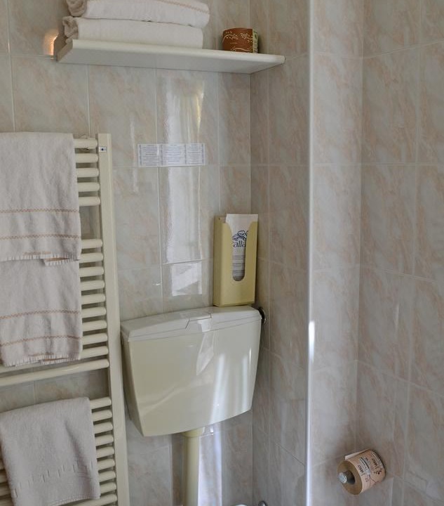 Photo of Bathroom in Brunate