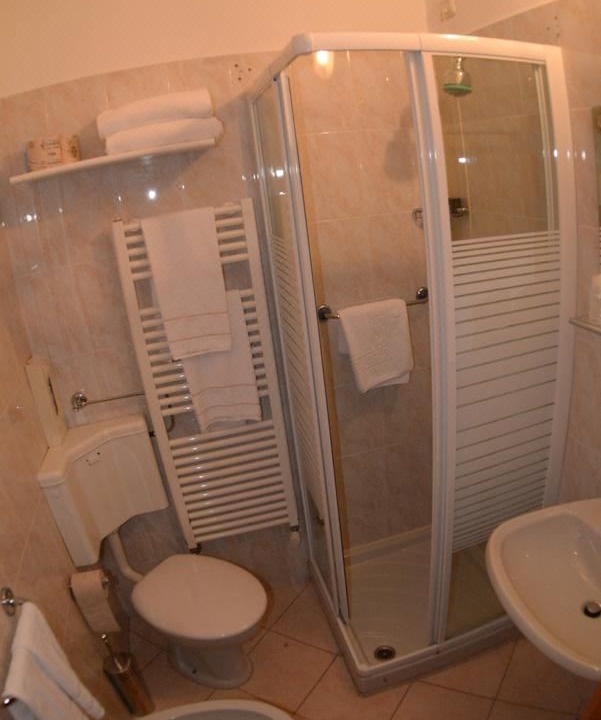 Photo of Bathroom in Brunate