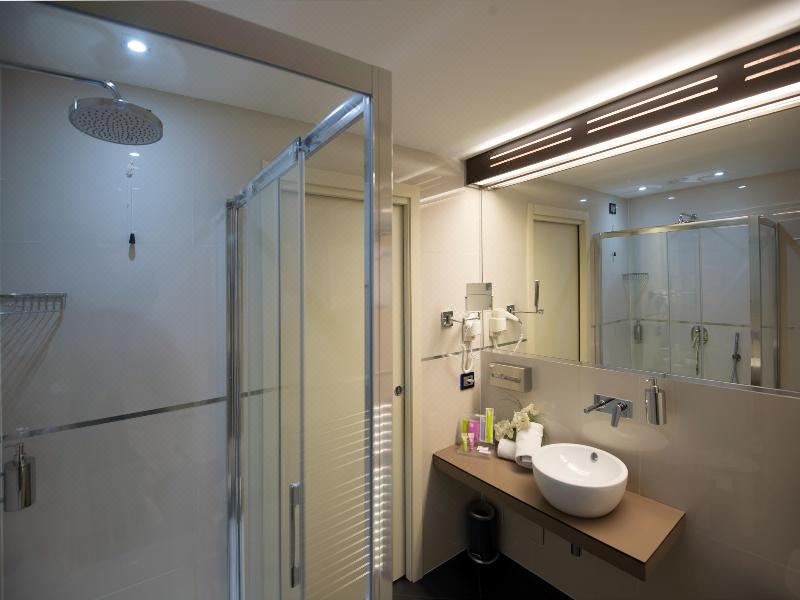 Photo of Bathroom in Limbiate