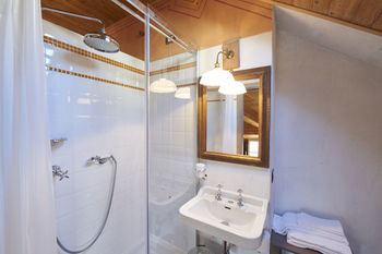 Photo of Bathroom in Brunate
