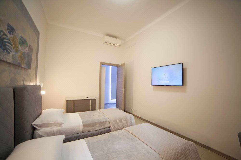 Photo of Bedroom in Magenta