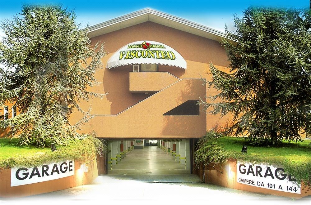 Photo of Buildings in Binasco
