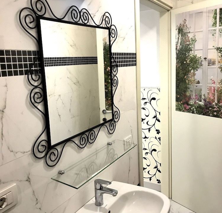 Photo of Bathroom in Chinatown