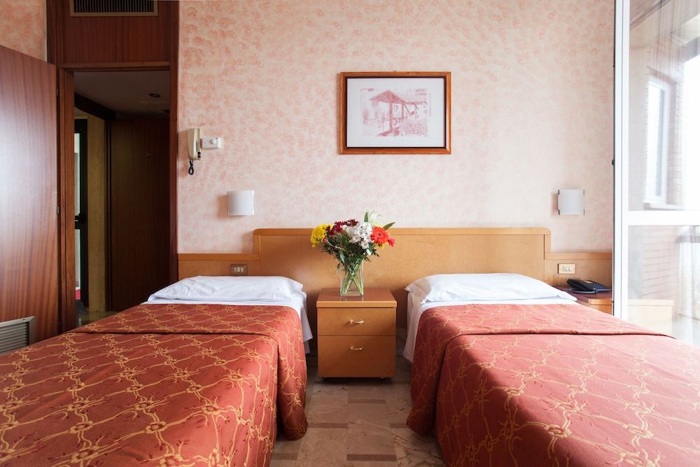 Photo of Bedroom in Acquabella