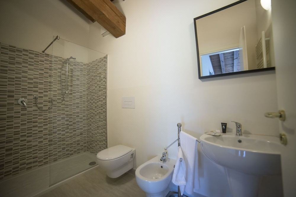 Photo of Bathroom in Passirano