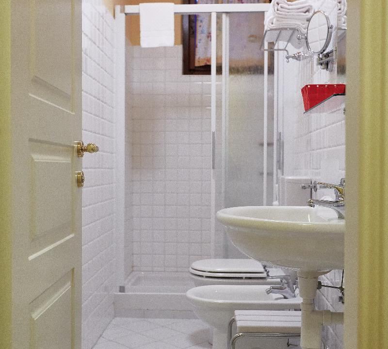 Photo of Bathroom in Pomponesco
