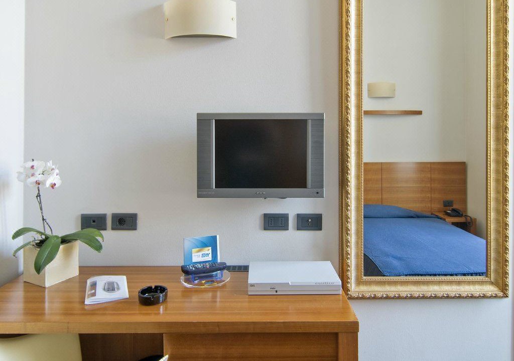 Photo of Livingroom in Downtown