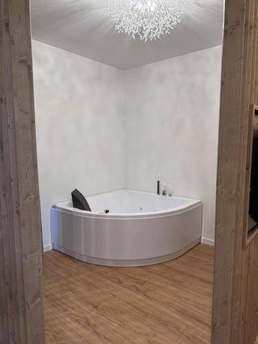 Photo of Bathroom in Endine Gaiano