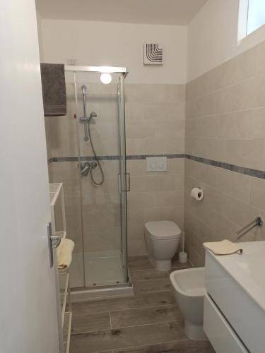 Photo of Bathroom in Ronago