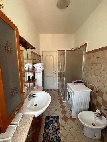 Photo of Bathroom in Lodi