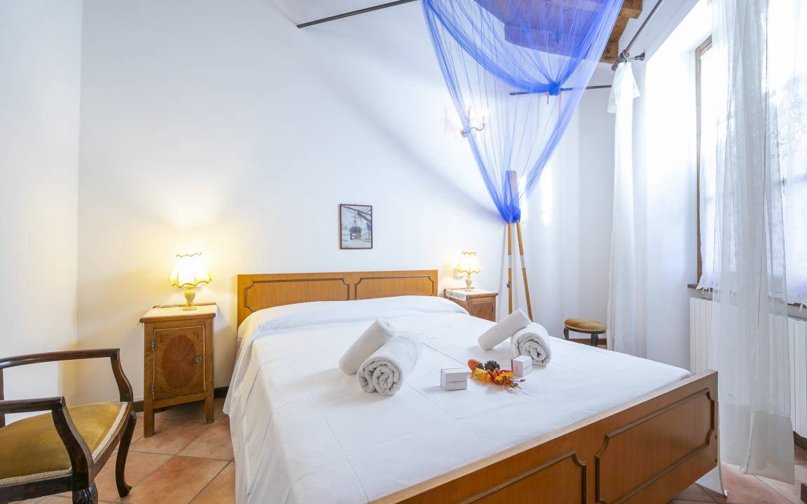 Photo of Bedroom in Toscolano Maderno