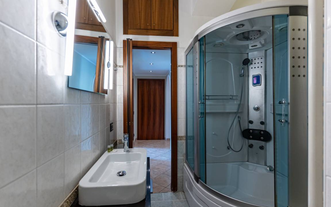 Photo of Bathroom in Washington
