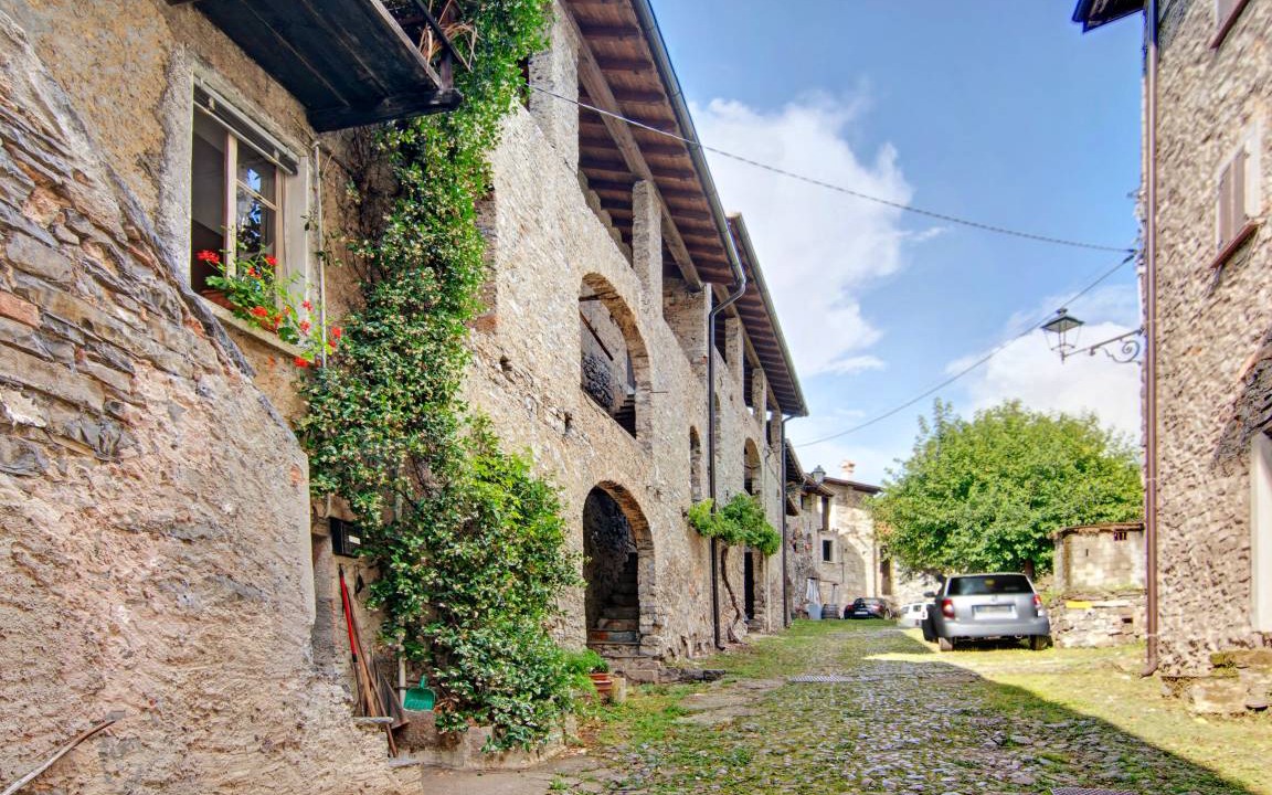 Photo of Others in Carlazzo