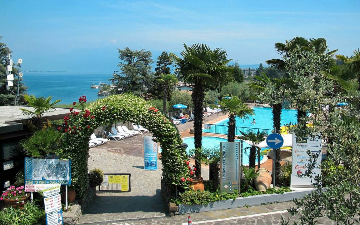 Photo of Others in Portese