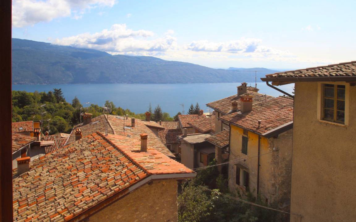 Photo of Buildings in Liano-Formaga