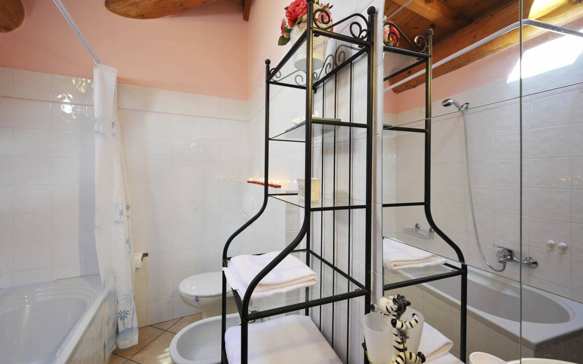 Photo of Bathroom in Carlazzo