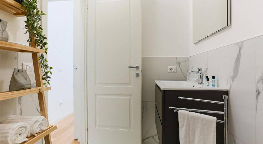 Photo of Bathroom in San Babila