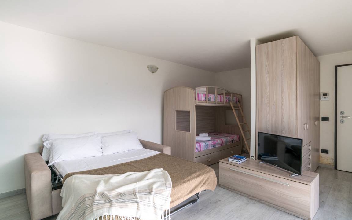 Photo of Bedroom in Mandello del Lario