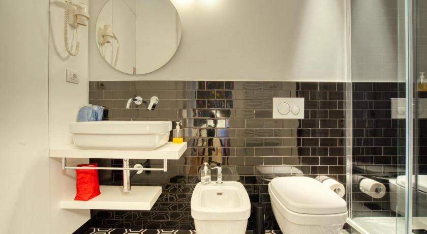 Photo of Bathroom in Central Station