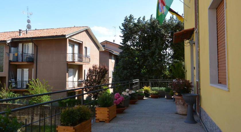 Photo of Others in Pavia