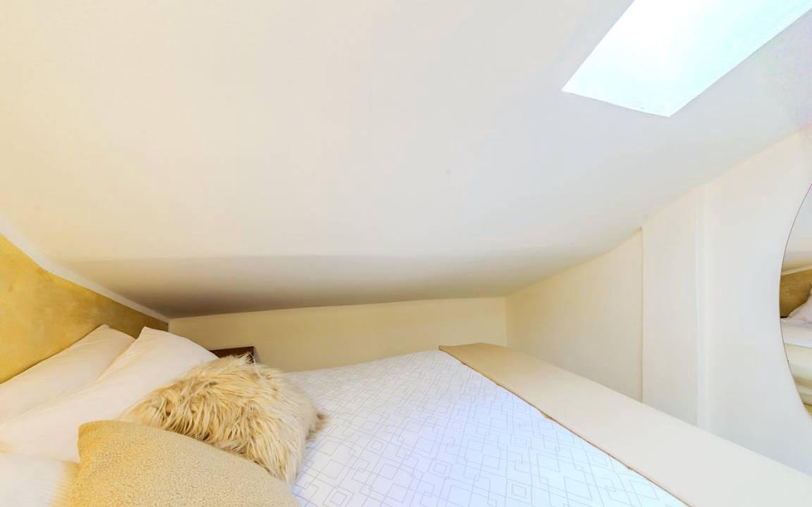 Photo of Bedroom in Pero