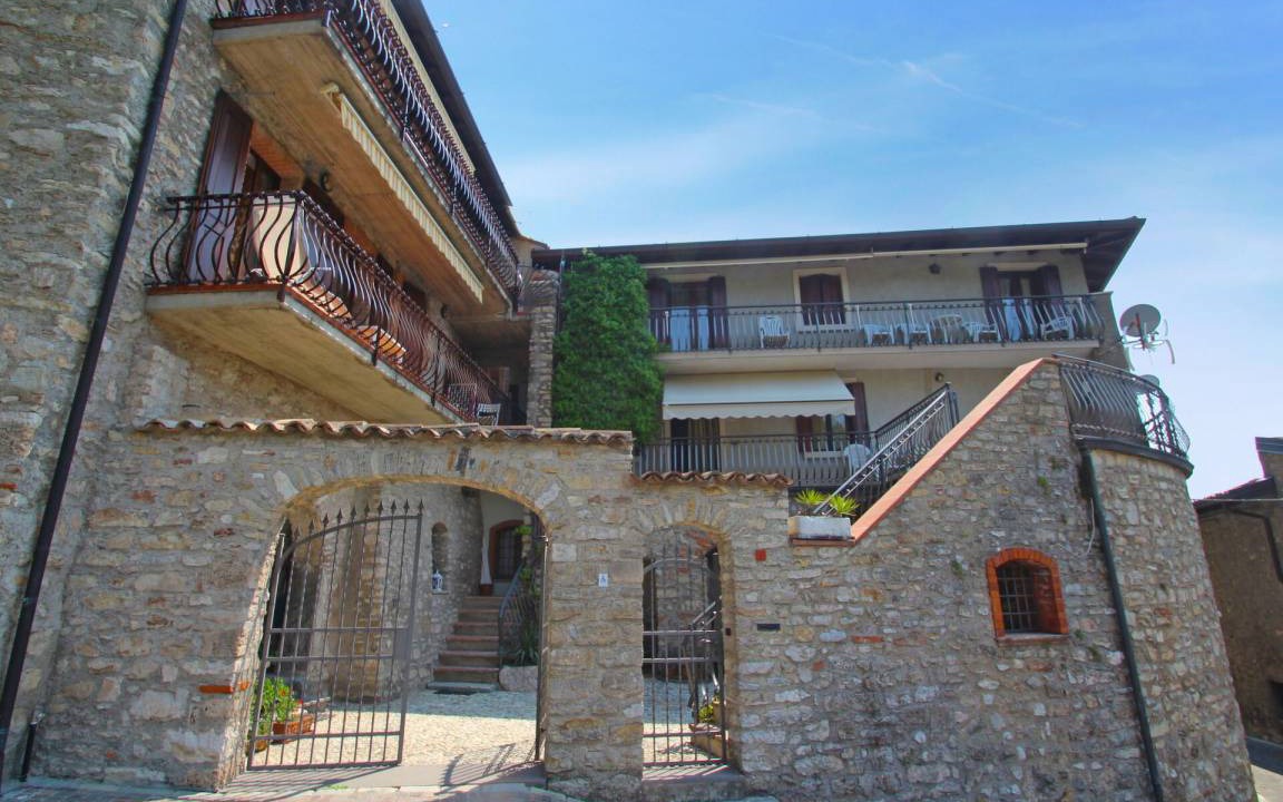 Photo of Buildings in Gardola