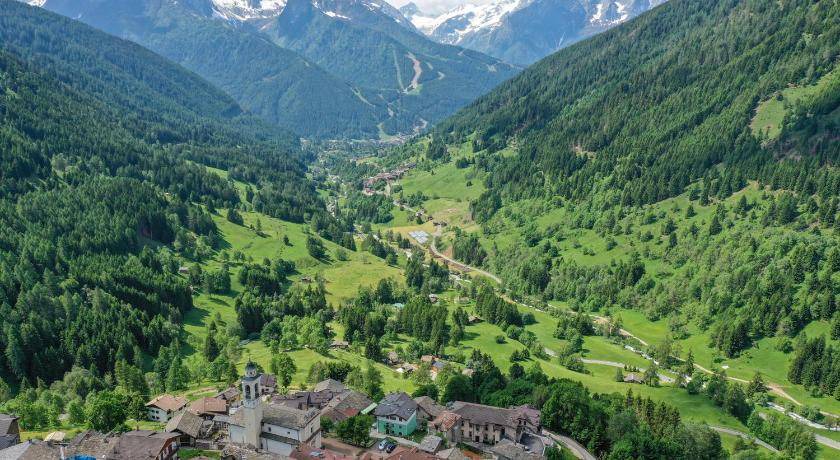 Photo of Others in Pezzo