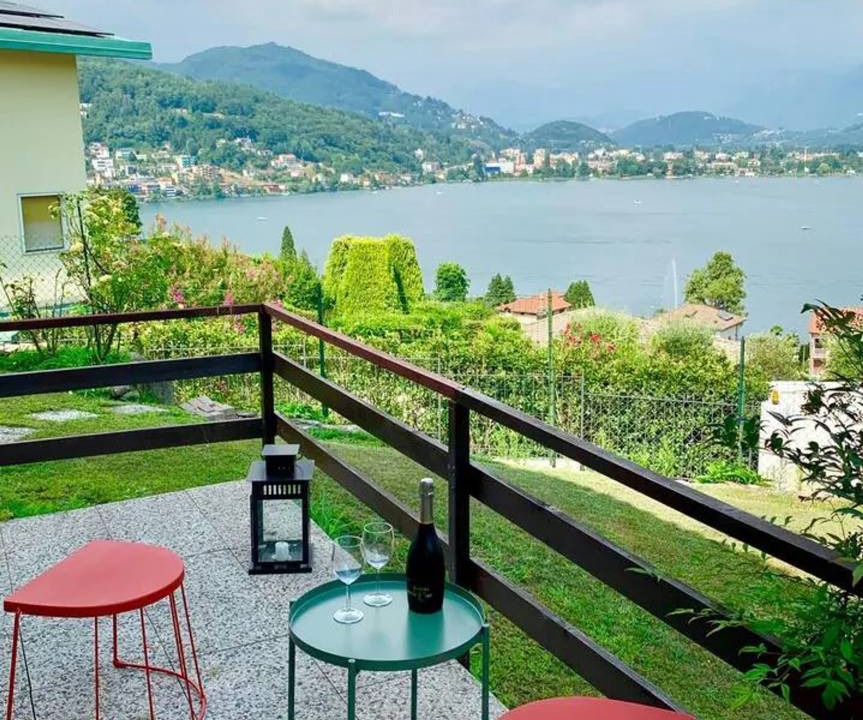 Photo of Patio Balcony in Lavena Ponte Tresa