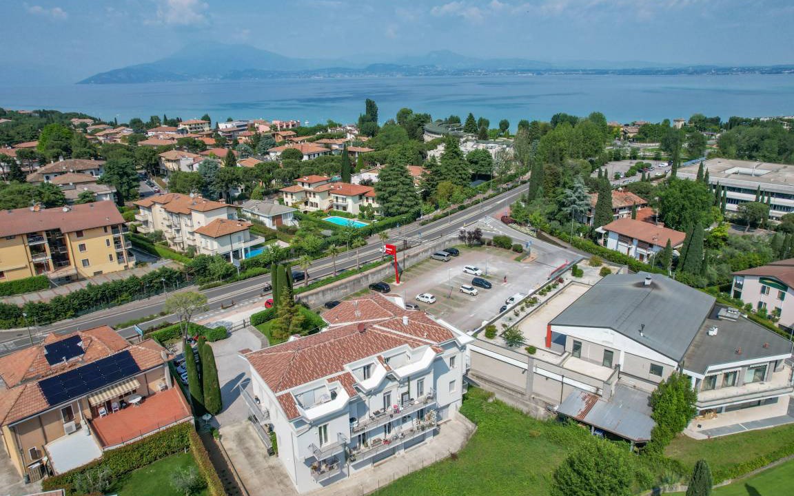 Photo of Others in Lugana