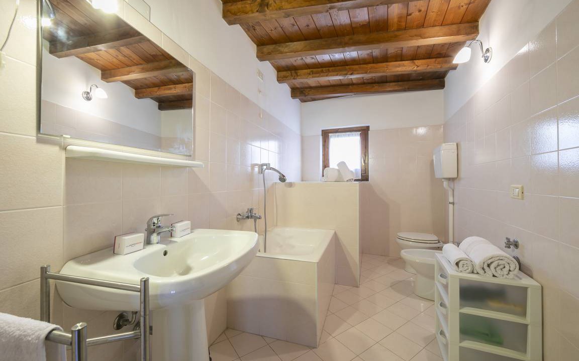 Photo of Bathroom in Toscolano Maderno