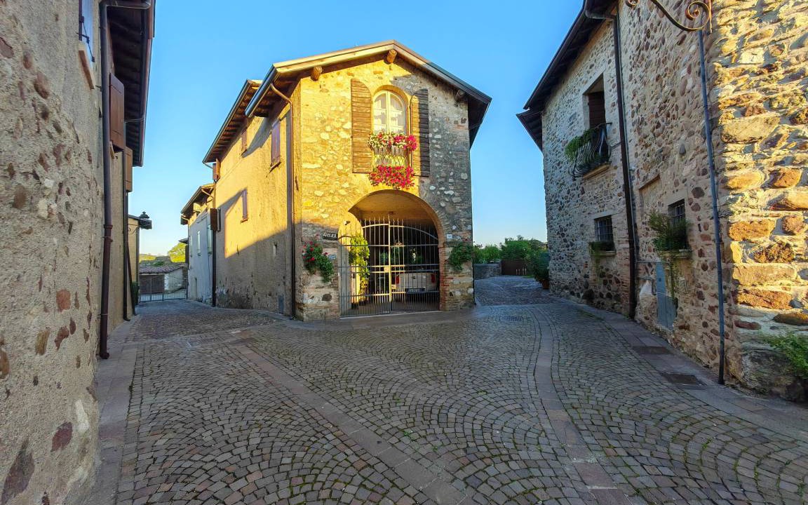 Photo of Others in Castellaro Lagusello